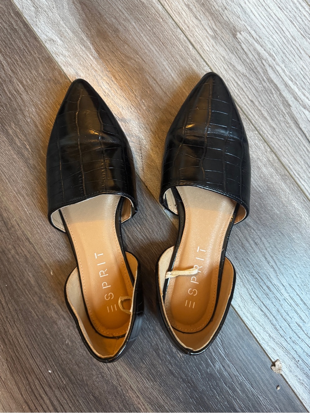 Esprit Black Croc-Embossed Pointed D'Orsay Flats